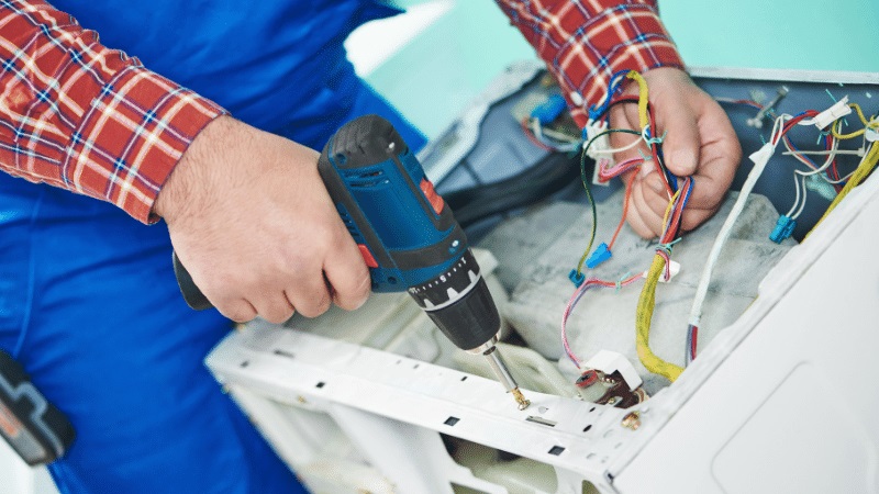 Çayırova Fondital Fondital çamaşır makinesi kart tamiri – Su almama arızası orijinal parça ile giderildi. - Teknik servis örneği